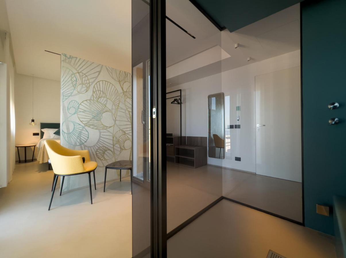 تْشيفالو B&B Le Suites Di Costanza المظهر الخارجي الصورة