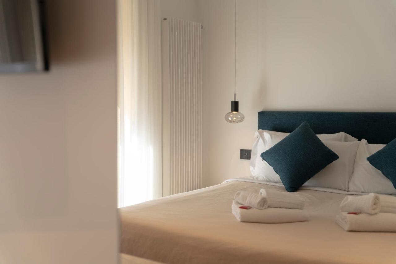 تْشيفالو B&B Le Suites Di Costanza المظهر الخارجي الصورة