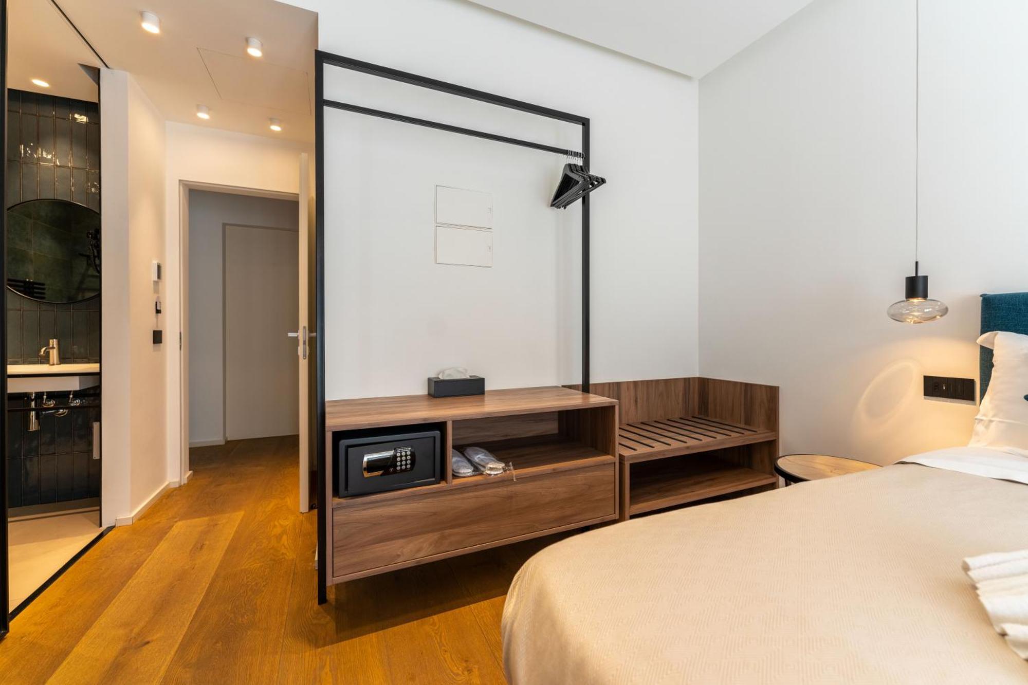 تْشيفالو B&B Le Suites Di Costanza المظهر الخارجي الصورة