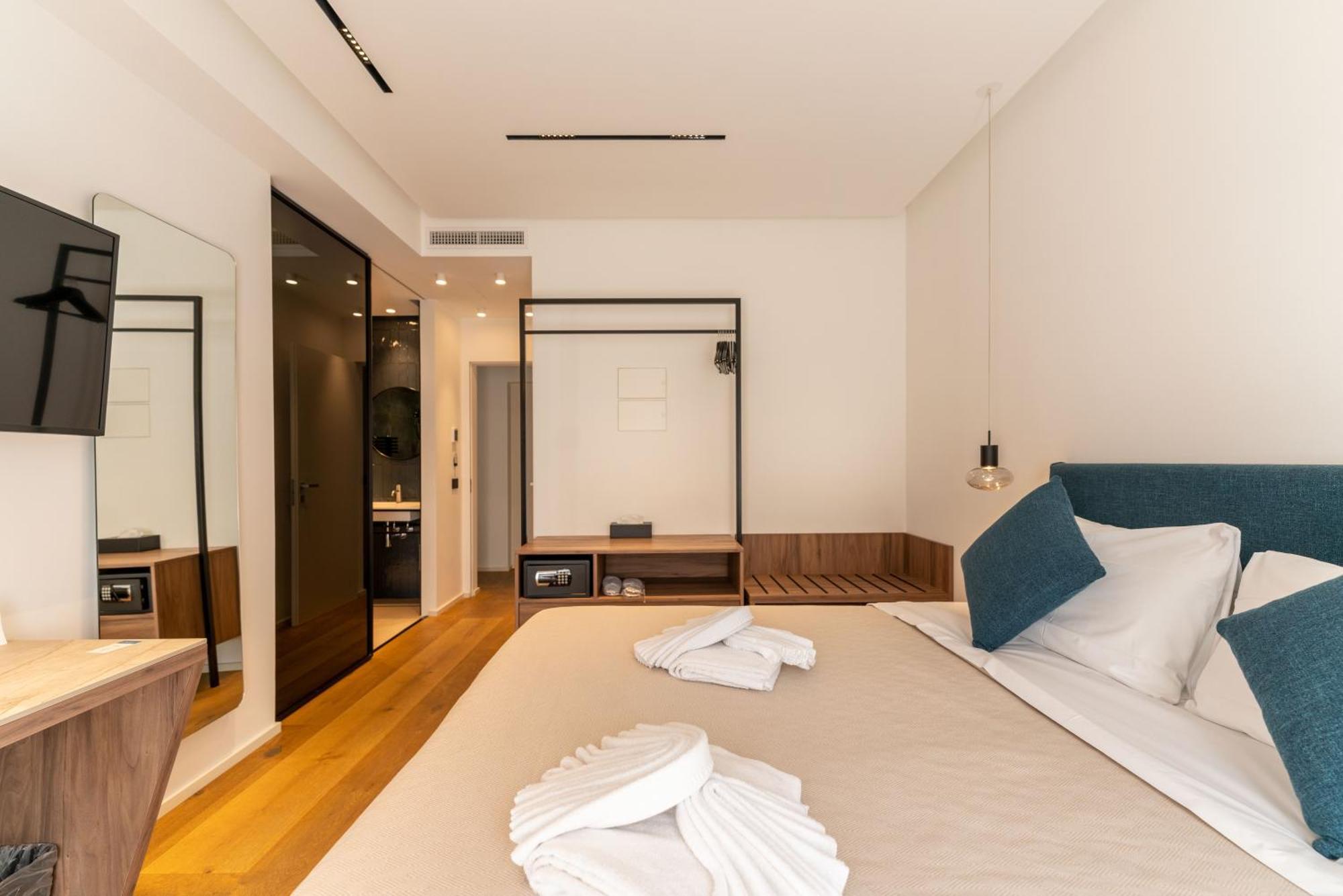 تْشيفالو B&B Le Suites Di Costanza المظهر الخارجي الصورة