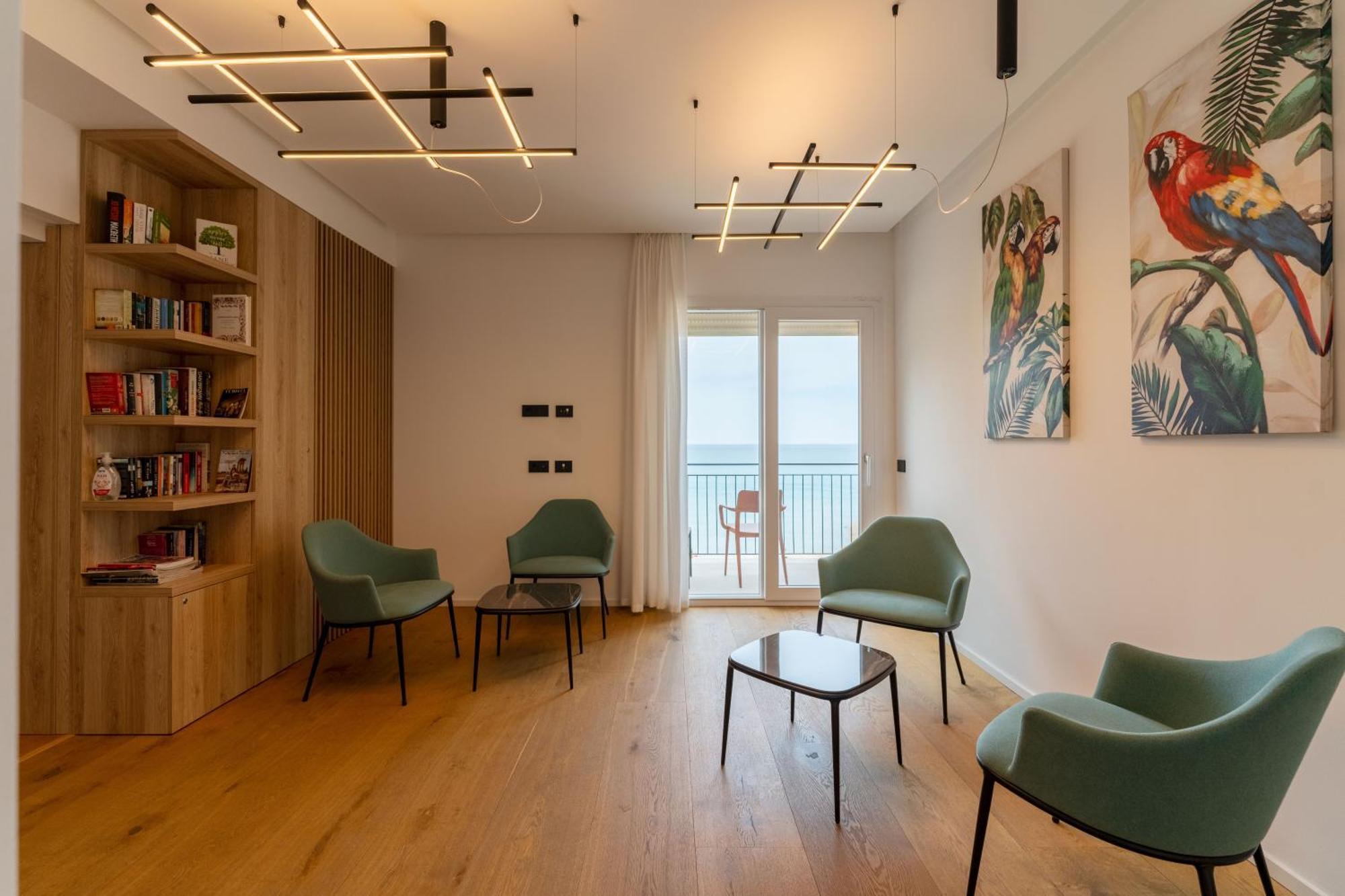 تْشيفالو B&B Le Suites Di Costanza المظهر الخارجي الصورة
