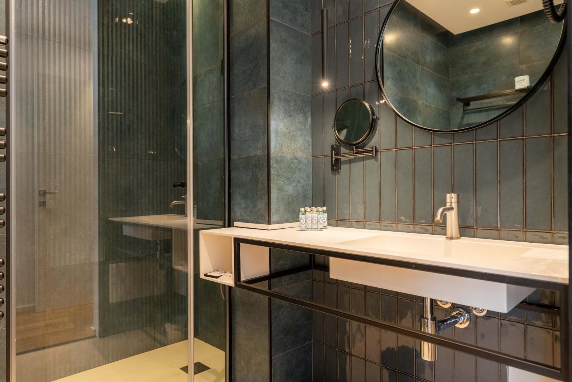 تْشيفالو B&B Le Suites Di Costanza المظهر الخارجي الصورة